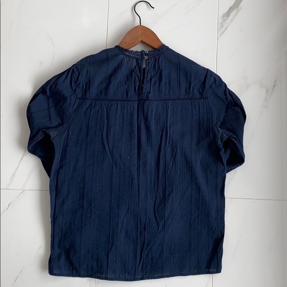 Abercrombie & Fitch Banded Colar Shirt 👚 - Picture 3 of 4